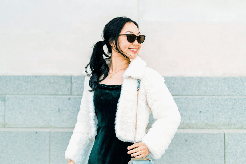 Жакет из меховой пряжи крючком: описание вязания Жакет из меховой пряжи крючком: описание вязания